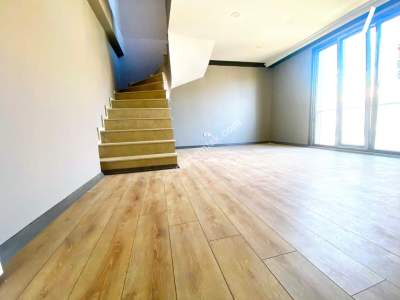 Sancaktepe Kemal Türkler’de Satılık 4+1 Dubleks 6