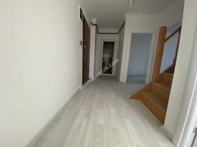 Sultanbeyli Adil Mah Cadde Üzeri 4+2 Dubleks Daire 14