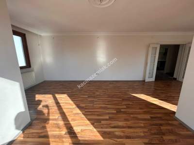 Armağanevler 3+2 200M2 4.Kat Asansör-K.otopark Dubleks 5