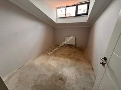 Acıbademde Sıfır Binada Satılık 3+1 Dubleks Daire 13