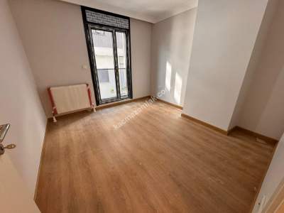 Acıbademde Sıfır Binada 140 M2 Net Ara 4+1Arakat Dublex 6