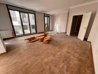 Acıbademde Sıfır Binada 140 M2 Net Ara 4+1Arakat Dublex 3