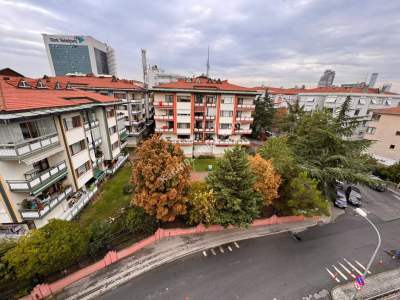 Acıbademde Sıfır Binada Yüksek Tavanlı 250 M2 Net 4+2 28