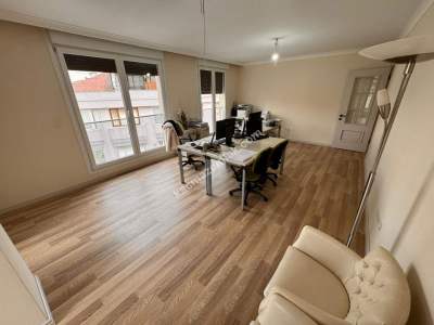 Acıbademde Sıfır Binada Yüksek Tavanlı 250 M2 Net 4+2 5