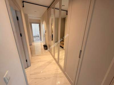 Acıbademde Sıfır Binada Yüksek Tavanlı 250 M2 Net 4+2 20