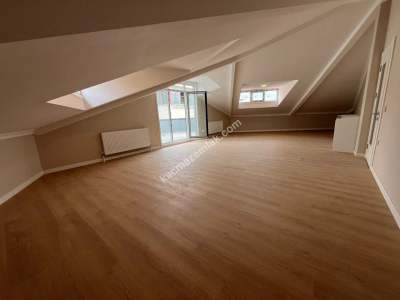 Acıbadem Balözü Sokakta Sıfır Satılık 5+2 Dubleks 15