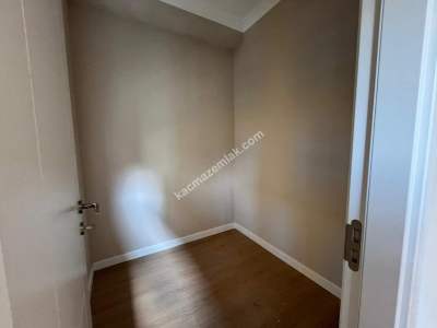 Acıbadem Balözü Sokakta Sıfır Satılık 5+2 Dubleks 19