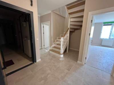 Acıbadem Balözü Sokakta Sıfır Satılık 5+2 Dubleks 12