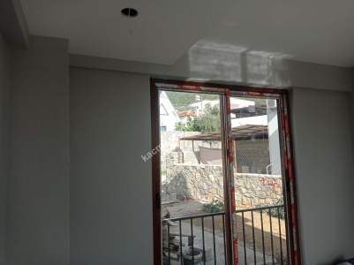 Muğla Milas Kazıklı Köyü'nde Satılık Havuzlu Dubleks V 4