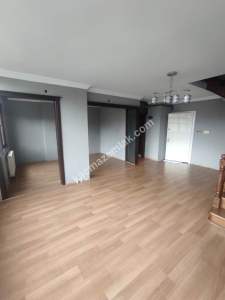 Trabzon Bahçecik Mah.de Satılık 195M2 Kullanımlı Dublek 6