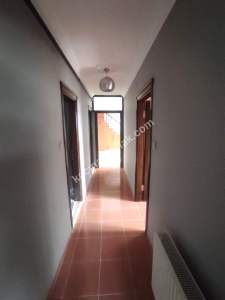 Trabzon Bahçecik Mah.de Satılık 195M2 Kullanımlı Dublek 21