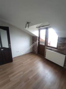 Trabzon Bahçecik Mah.de Satılık 195M2 Kullanımlı Dublek 27