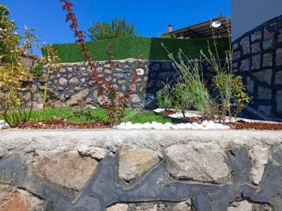 Manisa Muradiye Davutlar'da Satılık 2+1 Köy Evi 17