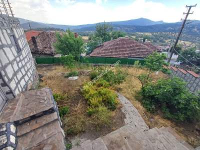 Manisa Muradiye Davutlar'da Satılık 2+1 Köy Evi 4