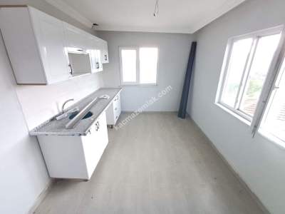 Manisa Muradiye Davutlar'da Satılık 2+1 Köy Evi 8