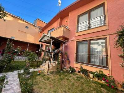 Bursa Osmangazi'de Geniş Bahçeli Satılık Müstakil Ev 3