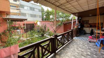 Bursa Osmangazi'de Geniş Bahçeli Satılık Müstakil Ev 36