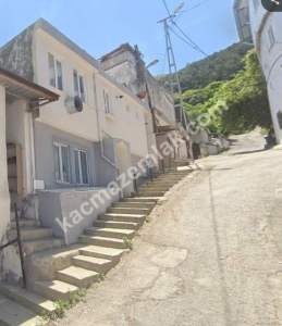 Teferrüç Mahallesinde Satılık 4 Katlı Müstakil Bina