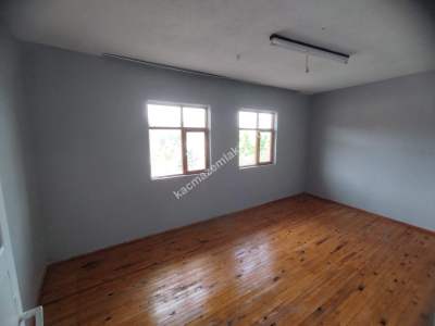 Kütahya Merkez Soğuk Çeşme Köyü Satlık Müstakil Ev