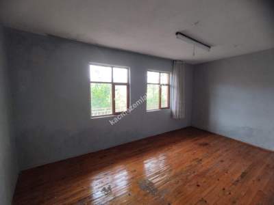 Kütahya Merkez Soğuk Çeşme Köyü Satlık Müstakil Ev 31