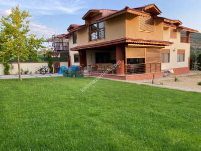 Manisa Yunusemre Davutlarda 4+1 Satılık Müstakil Ev 2