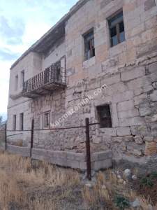 Ürgüp Sarıhıdır Köyünde Satılık Bahçeli Kargır Ev 1