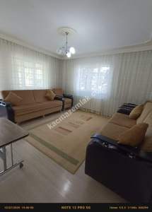 Niğde Bor Acıgölde Satılık 3 Katlı Müstakil Ev 8