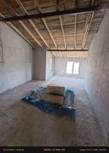 Niğde Bor Acıgölde Satılık 3 Katlı Müstakil Ev 14