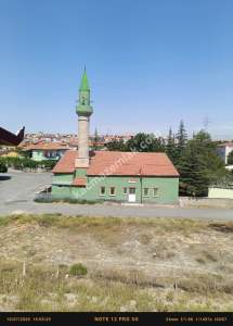 Niğde Bor Acıgölde Satılık 3 Katlı Müstakil Ev 19