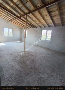 Niğde Bor Acıgölde Satılık 3 Katlı Müstakil Ev 12