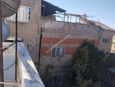 Siirt Ülkü Mahallesinde Satılık 2+1 Müstakil Daire 32