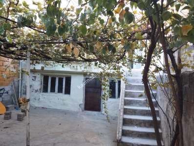 Siirt Ülkü Mahallesinde Satılık 2+1 Müstakil Daire 24