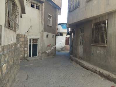 Siirt Ülkü Mahallesinde Satılık 2+1 Müstakil Daire 39