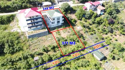 Trabzon Akçaabat Yeni Mahalle'de Satılık Ev Ve Arsa 2