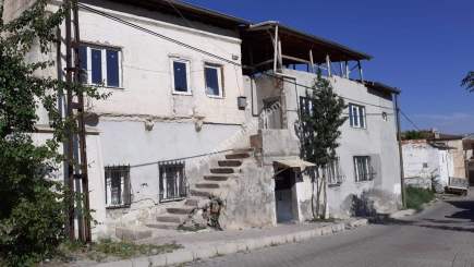 Nevşehir Avanos Aladdin Mahalesinde Satılık Tarihi Bina 1
