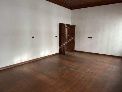 Trabzon Ortahisar Pazarkapı Satılık Tarihi Bina 12