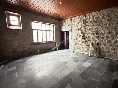 Trabzon Ortahisar Pazarkapı Satılık Tarihi Bina 9