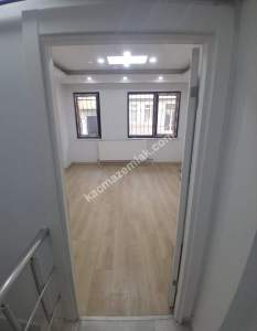 Fatih Hırka-I Şerif'te 4+1 120M2 Ters Dubleks Sıfır 5