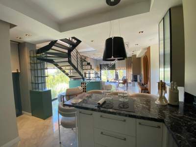 Site İçerisinde Müstakil Tripleks Villa 4+1 18