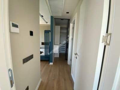 Site İçerisinde Müstakil Tripleks Villa 4+1 25