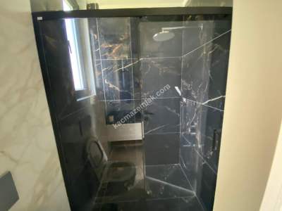 Site İçerisinde Müstakil Tripleks Villa 4+1 30