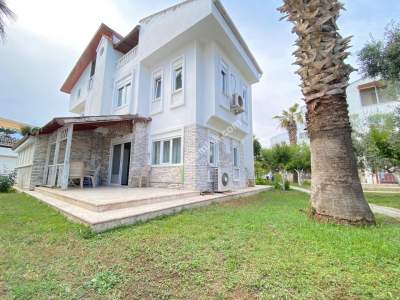 Kadriye'de 3+1 Triplex Villa 1
