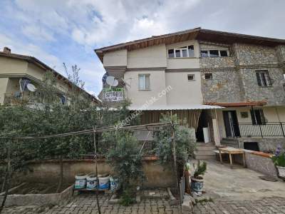 Site İcersinde Bahceli İkiz Villa 1