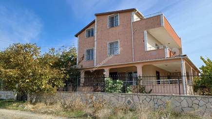 Tekirdağ Yeniçiftlik'te Satılık Müstakil Tripleks Vill 5