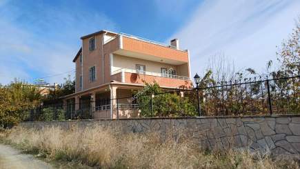 Tekirdağ Yeniçiftlik'te Satılık Müstakil Tripleks Vill 4