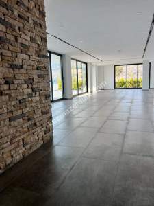 Alanya'da Deniz Manzaralı 5+3 Villa 2