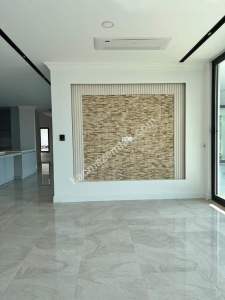 Alanya'da Deniz Manzaralı 5+3 Villa 16