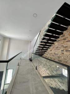 Alanya'da Deniz Manzaralı 5+3 Villa 12