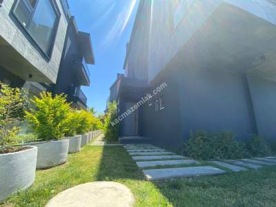 Doğanın Sessizliği İçinde Huzurlu Villa 4+1 12