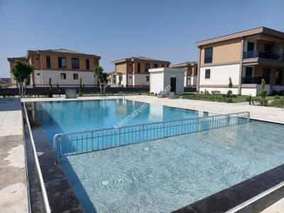 Site İçi Satılık Villa 11